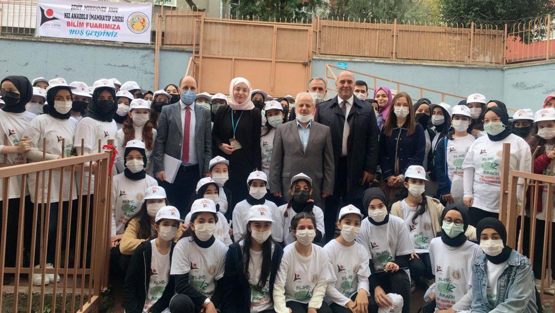 Şehit Muhammed Aksu Kız Anadolu İmam Hatip Lisesi 4006 Tubitak Bilim Fuarı Sergisi Açılışı Yapıldı